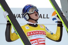 Adam Małysz drugi w konkursie 59. Turnieju Czterech Skoczni w Innsbrucku