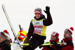 Adam Małysz na podium w Vikersund  