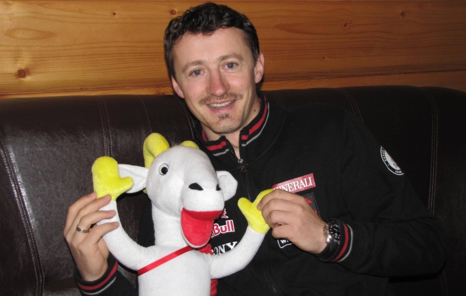 Adam Małysz z Koziołkiem Matołkiem /Maciej Pałahicki /RMF FM