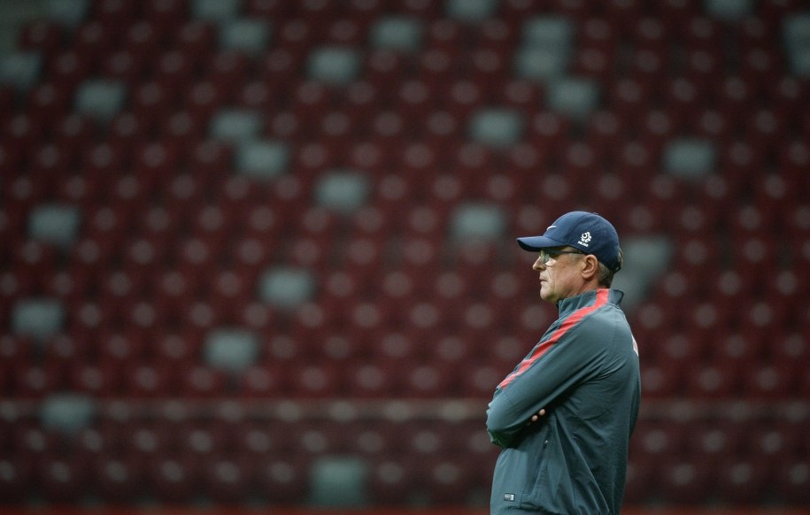 Adam Nawałka podczas treningu przed wylotem do Szkocji /Bartłomiej Zborowski /PAP