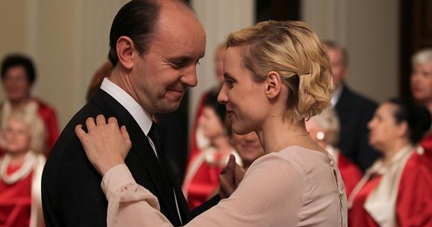 Adam Woronowicz i Julia Kijowska w scenie z nowego filmu Sławomira Fabickiego /materiały dystrybutora