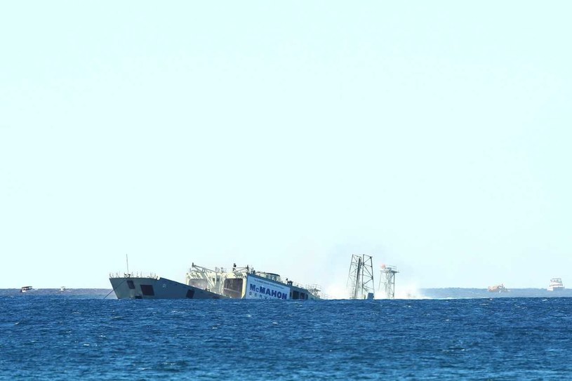 "Adelaide" i "Canberra" zostały zatopione jako sztuczne rafy. Dwa inne okręty tego typu Australijczycy oferują na wolnym rynku /Getty Images