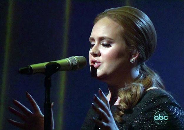 Adele nie ma sobie równych - fot. ABC / Splash News /East News