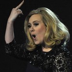 Adele pokazała nie ten wulgarny gest co trzeba?