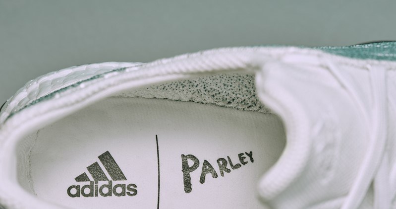 Adidas x Parley - projekt, który wciąż jest wyzwaniem /materiały prasowe