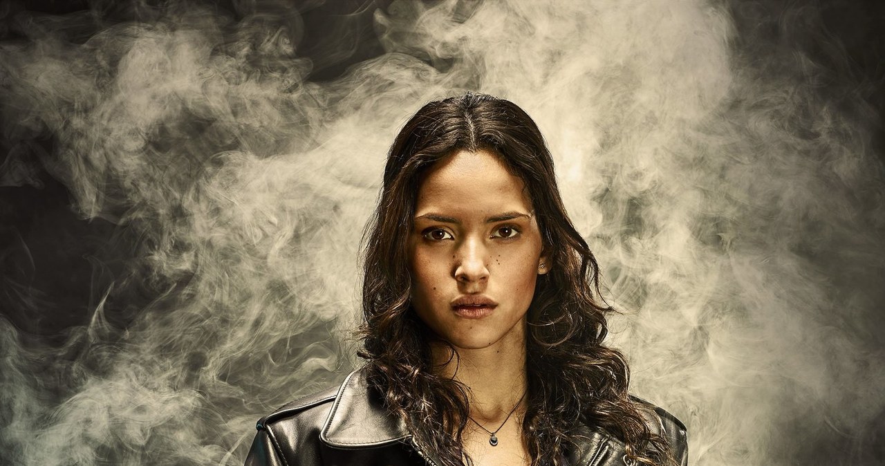 Adria Arjona w serialu "Emerald City" /NBC /East News