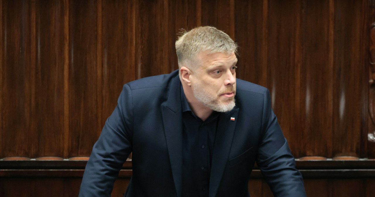 Adrian Zandberg krytycznie o działaniach rządu /Adam Burakowski /East News
