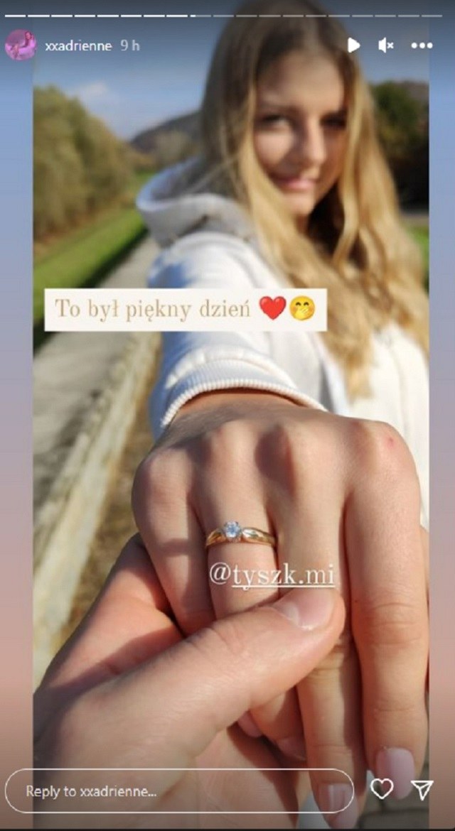 Adrianna z "Rolnik szuka żony" pokazała pierścionek zaręczynowy /@xxadrienne /Instagram