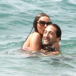 Adrien Brody przyłapany na igraszkach z młodziutką studentką