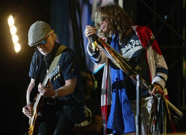 Aerosmith planuje nową płytę (na zdj. Brad Whitford i Steven Tyler) - fot.  John W. Ferguson /Getty Images/Flash Press Media