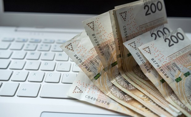 Afera bankowa w Polsce. Dyrektor oszukiwał klientów, stracili blisko 9 mln zł