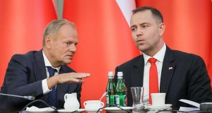 ​Afera o stopnie oficerskie: Nawrocki odpowiada Tuskowi, a Tusk - Nawrockiemu