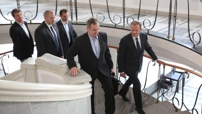 Afera podsłuchowa: Parlamentarzyści PO murem przy premierze   