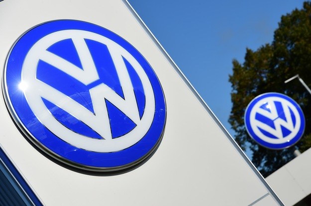 Afera "spalinowa" bardzo mocno odbija się na finansach Volkswagena /AFP