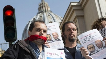 Afera Vatileaks: Wznowieniu procesu towarzyszyła pikieta obrońców wolności słowa