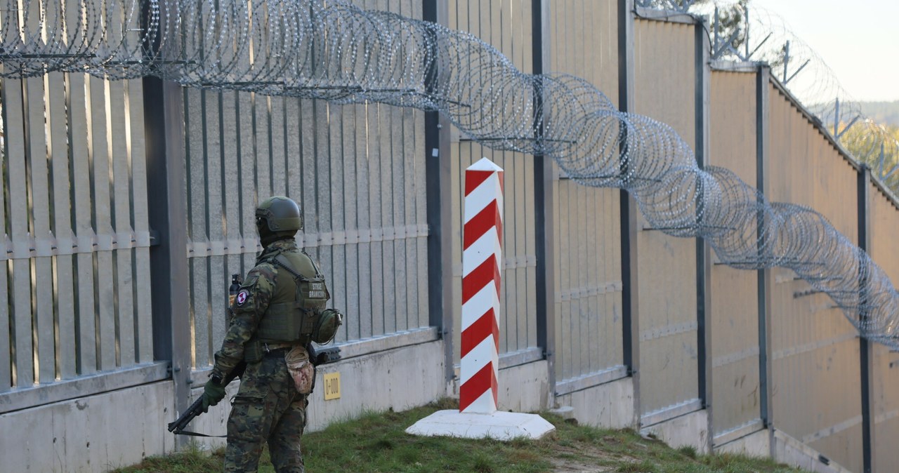 Afera w straży granicznej. Dane osobowe sprawdzano w celach prywatnych. /Wojciech Olkusnik/East News /East News