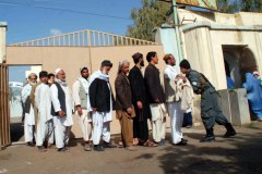 Afgańczycy wybierają prezydenta