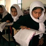 Afganistan: Dziewczęta mogą przystąpić do matur. Od roku nie były w klasach