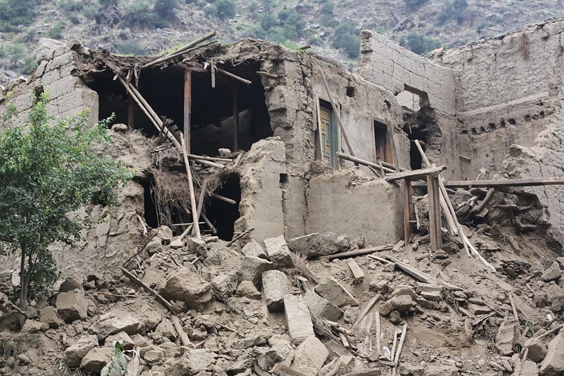 Afganistan po trzęsieniu ziemi. Czerwony Półksiężyc ujawnił ogromne straty