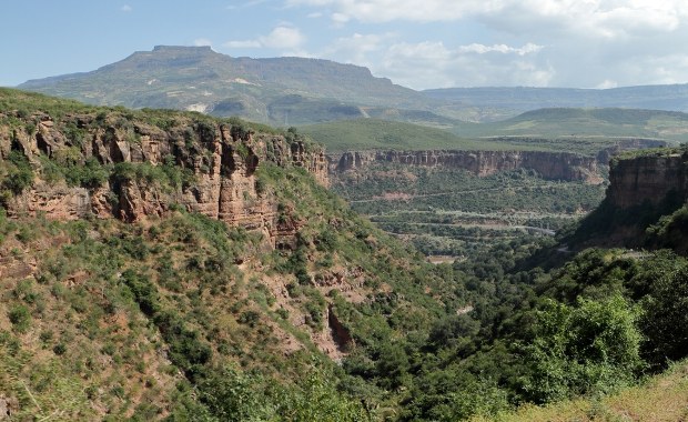 Afryka na rozdrożu. Rozdzielający się kontynent to raj dla naukowców