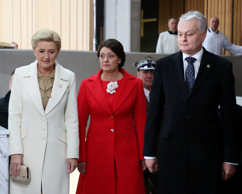Agata Kornhauser-Duda, Diana Nausediene i prezydent Litwy Gitanas Nauseda na obchodach Święta Niepodległosci /East News