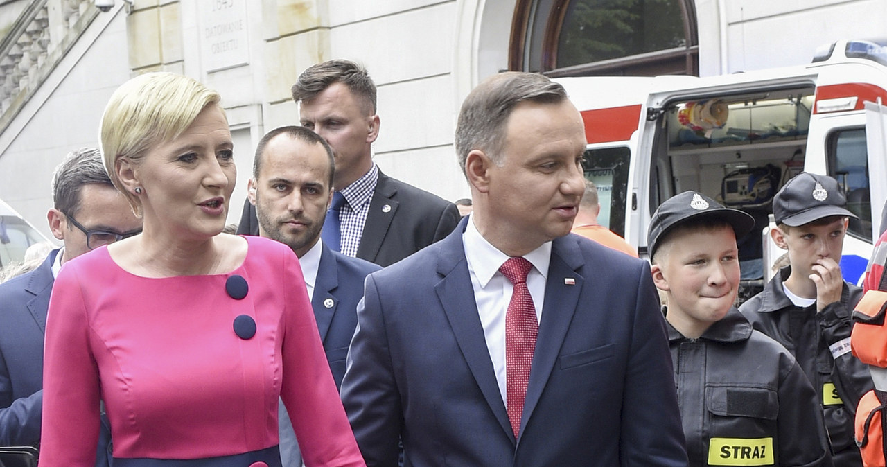 Agata Kornhauser-Duda i Andrzej Duda na wręczeniu odznaczeń /Jacek Domiński /Reporter