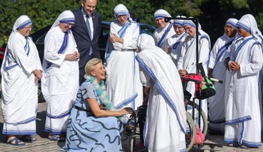 Agata Kornhauser-Duda popełniła gafę? W takiej kreacji odwiedziła zakonnice