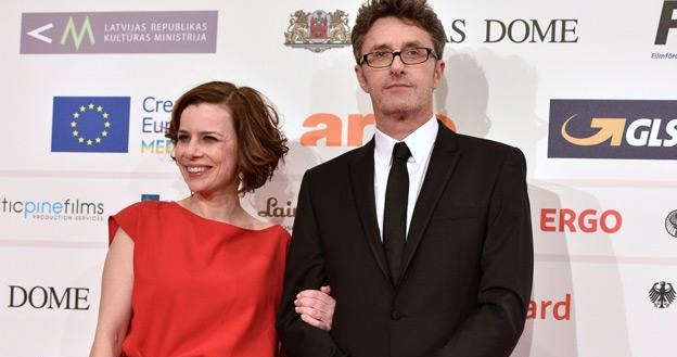 Agata Kulesza i Paweł Pawlikowski na rozdaniu Europejskich Nagród Filmowych w Rydze /AFP