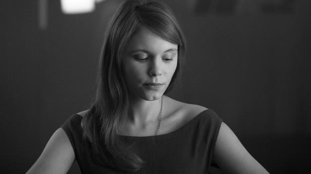 Agata Trzebuchowska w scenie z filmu "Ida" Pawła Pawlikowskiego /materiały prasowe