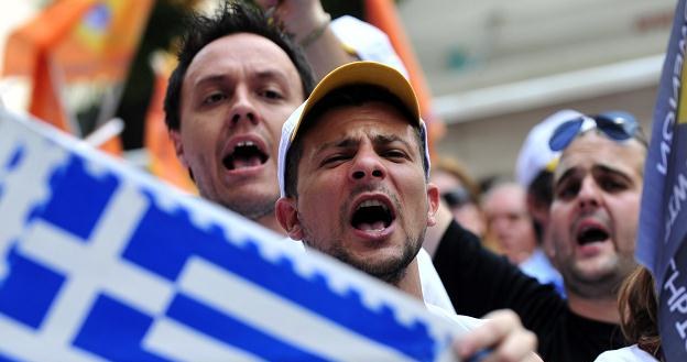 Agencja S&P poinformowała, że najnowszy plan ratunkowy dla Grecji nie wyprowadzi jej z długów /AFP