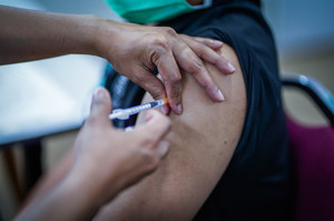 Agencja z Rosji chciała zapłacić za "zniszczenie szczepionki Pfizer"