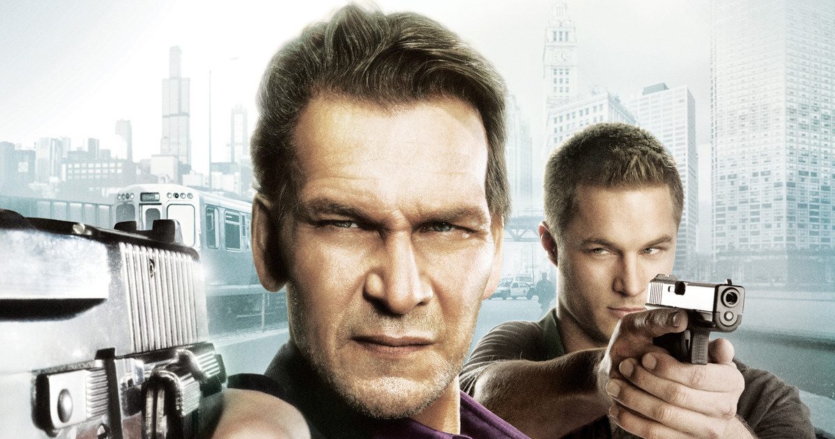 Agent Barker (Patrick Swayze) i agent Dove (Travis Fimmel) /materiały prasowe