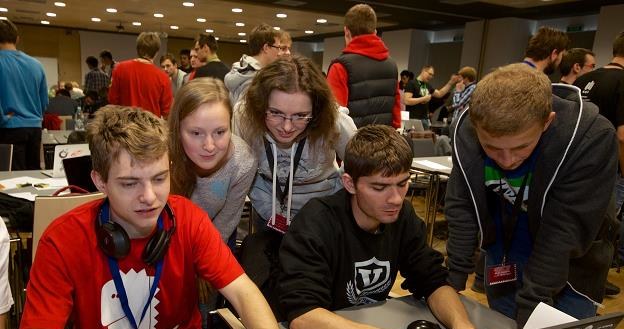 AGHacks to największy studencki hackathon w Europie /.