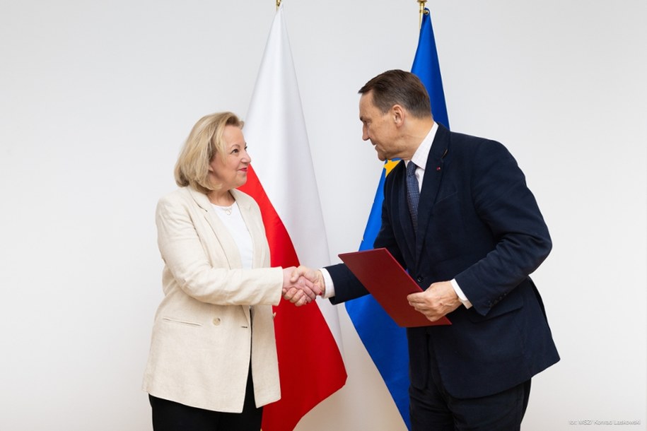 Agnieszka Bartol i Radosław Sikorski /MSZ /