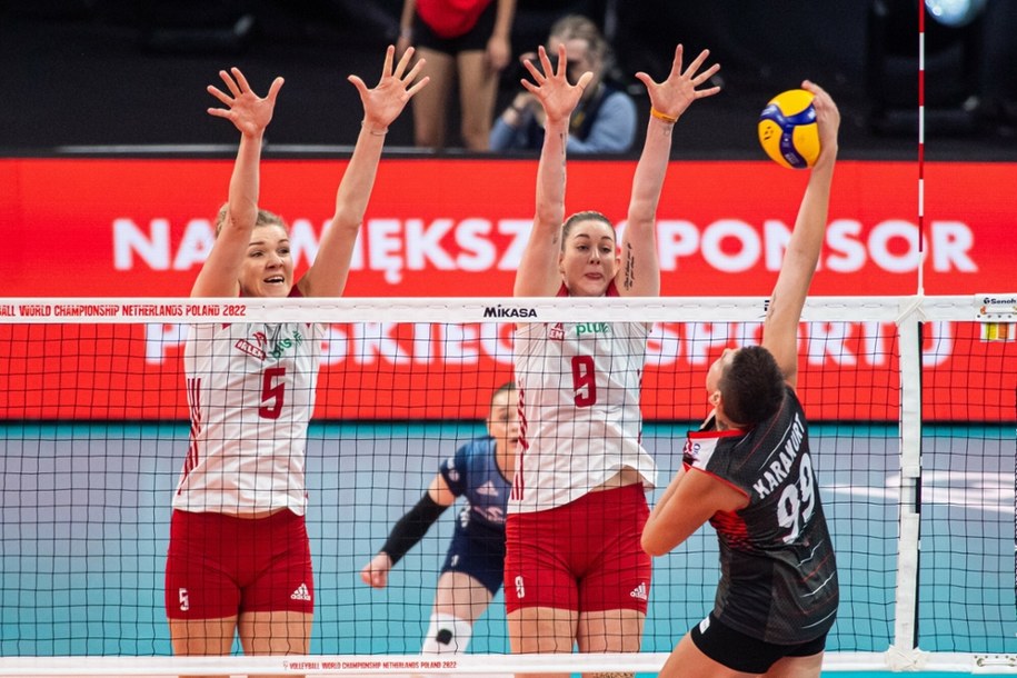 Agnieszka Korneluk i Magdalena Stysiak /Piotr Hukalo /East News