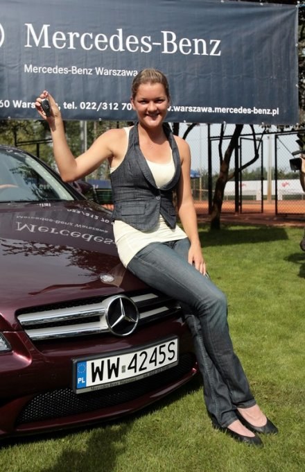 Agnieszka nie mogła wjechać tym samochodem na parking kortów Legii. /Agencja SE/East News