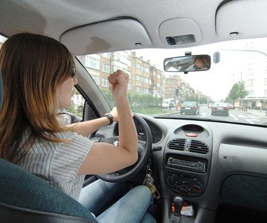 Agresja za kierownicą staje się również domeną kobiet?