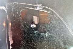 Agresywny mężczyzna zatrzymany przez policjantów pod mostem Poniatowskiego