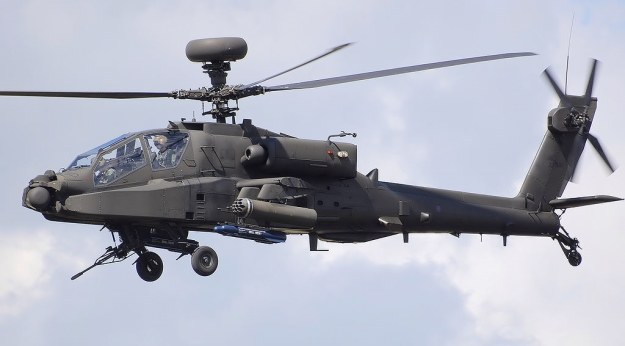 AH Mk 1 Apache produkowany przez AgustaWestland na licencji Boeinga /materiały prasowe