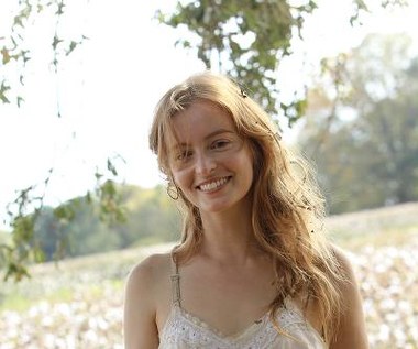 Ahna O'Reilly w scenie z filmu "Kiedy umieram"