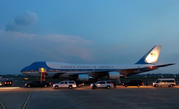 Air Force One na sprzedaż. Rusza licytacja