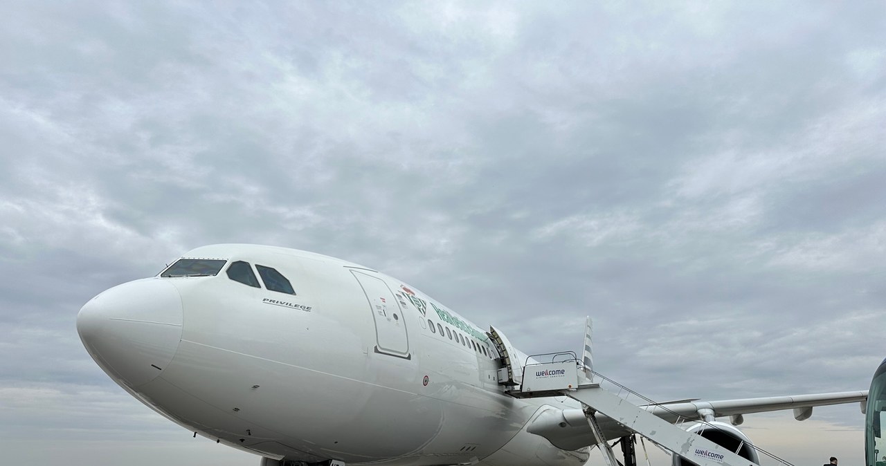 Airbus 330-200 na lotnisku w Modlinie. /Port lotniczy Warszawa-Modlin /materiały prasowe