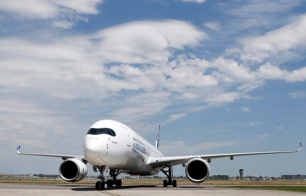 Airbus A350 pobije Dreamlinera? /GUILLAUME HORCAJUELO  /PAP/EPA