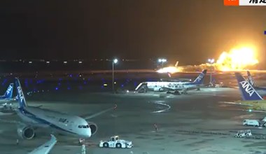 Airbus A350 w ogniu. Wielki dramat na lotnisku w Tokio