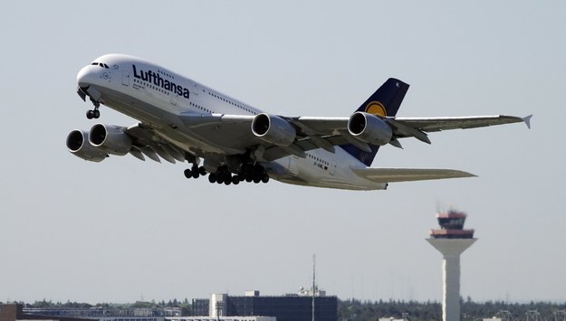 Airbus A380 to największy samolot pasażerski na świecie /	MAURITZ ANTIN /PAP/EPA