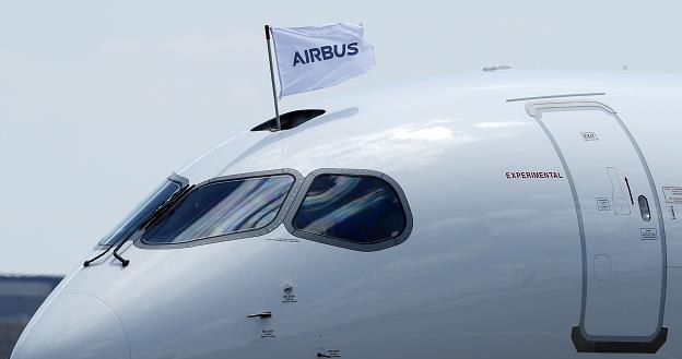 Airbus pokazał nową maszynę serii A220-300 /EPA