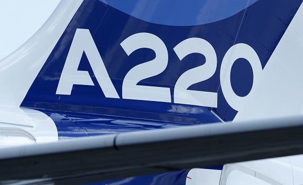 Airbus pokazał nową maszynę serii A220-300 /EPA