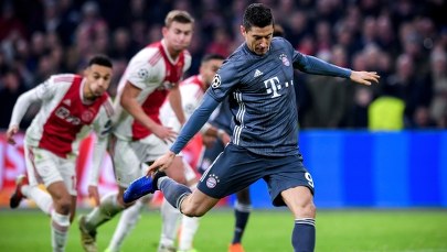 Ajax Amsterdam - Bayern Monachium. Spektakularne widowisko i dwa gole Lewandowskiego