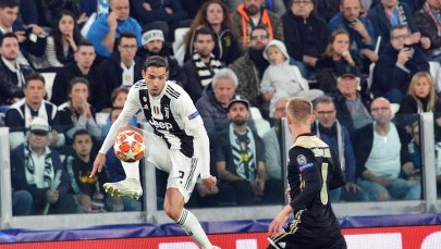 Ajax Amsterdam i FC Barcelona pierwszymi półfinalistami Ligi Mistrzów