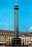 Akcent urbanistyczny: kolumna na placu Vendôme w Paryżu /Encyklopedia Internautica